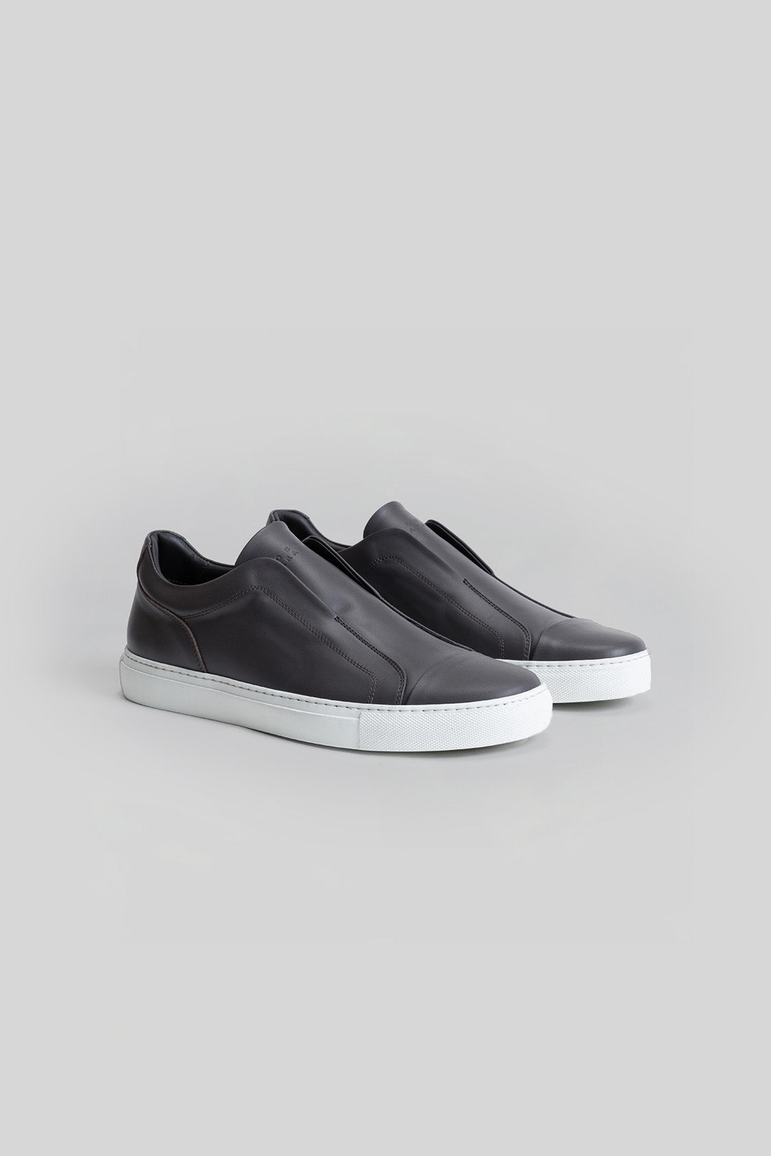 Delta Sneaker | Robert Barakett Best Seller